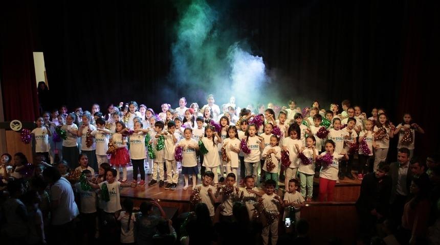 Başkan Y&uuml;ce, 1 Ekim D&uuml;nya &Ccedil;ocuk G&uuml;n&uuml;&rsquo;n&uuml; kutladı