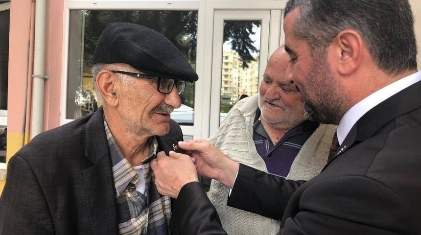 MHP’li Avşar’dan 1 Ekim Dünya Yaşlılar Günü kutlaması