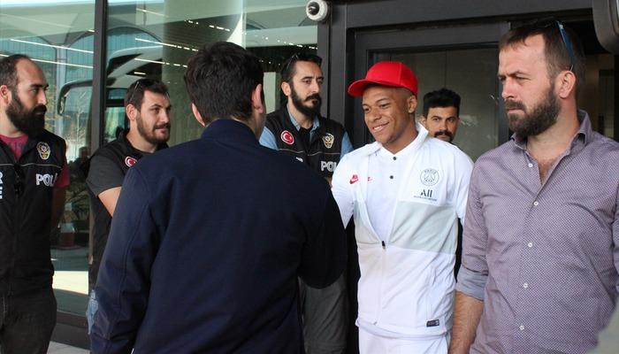 Galatasaray'ın rakibi Paris Saint-Germain İstanbul'a geldi