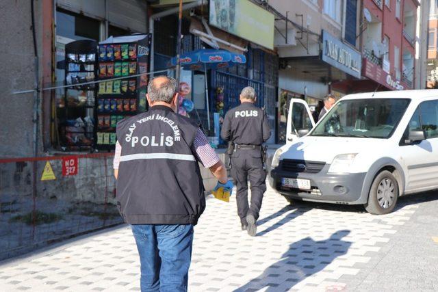 Tartıştığı eşini bıçakladı