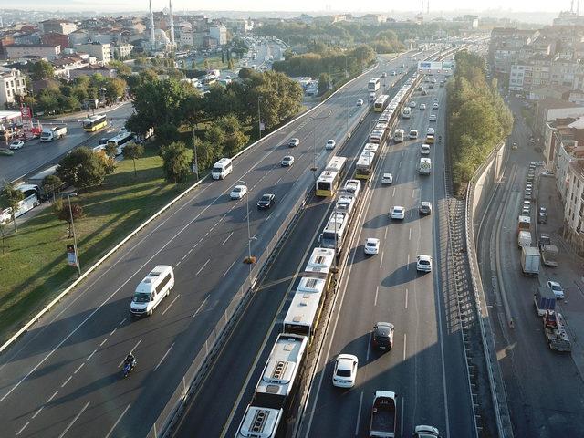 havadan fotoğraflar / Metrobüste yangın; seferler aksıyor (2)