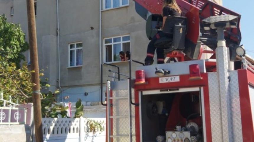 İtfaiye ebabil kuşunu kurtardı