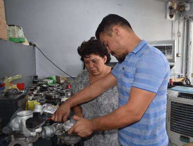 İzmir'in ‘turbocu abla’sı azmiyle kadınlara örnek oluyor