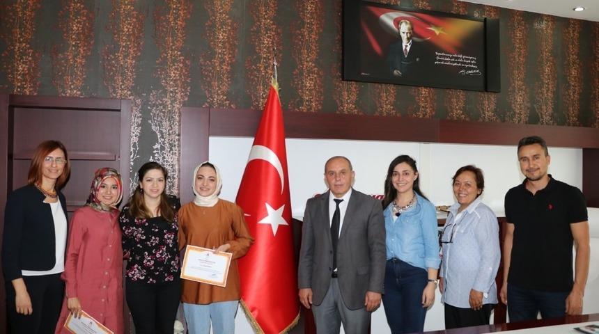 PDR &ouml;ğrencilerine bilimsel araştırma &ouml;d&uuml;l&uuml;