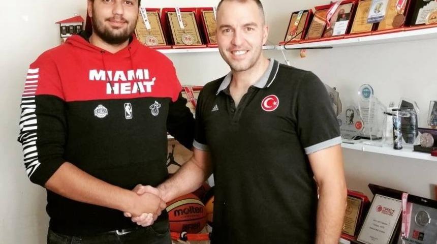 Hasketbol Gen&ccedil;likspor transferi tamamladı