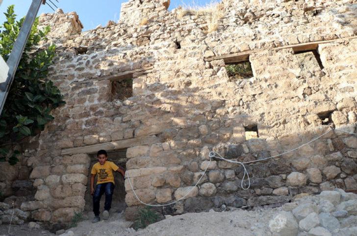 Sınırın sıfır noktasında! 400 yıllık tarih hala ayakta G2