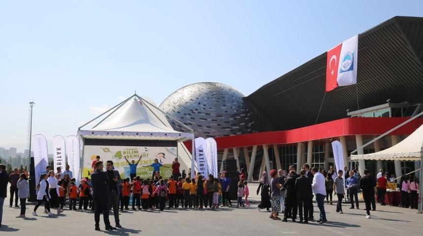 AG&Uuml; 4. Kayseri Bilim Şenliği&rsquo;nde