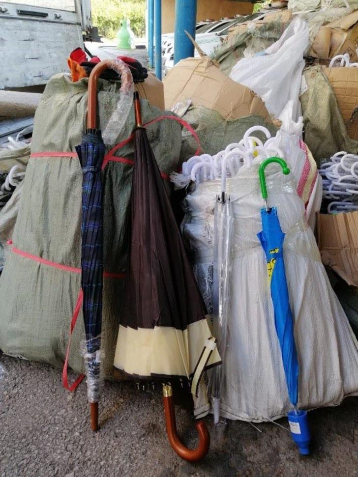 TEM'de durdurulan TIR'da 2 milyon TL’lik gümrük kaçağı eşya ele geçirildi G3