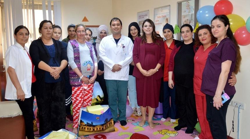 Esra Masatlı, gebe okulu eğitimlerini ziyaret etti