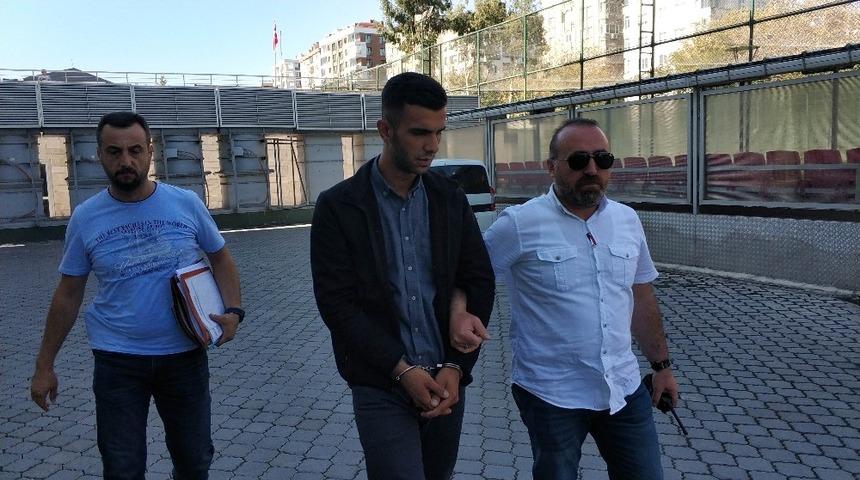 Telefon dolandırıcısı polisin takibi sonucu yakalandı