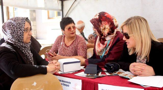 Erzincan’da Dünya Yaşlılar Günü stant etkinliği 1