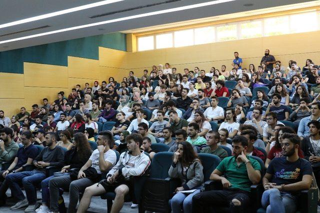 SAÜ’de ‘Doğada Yaşam ve Kampçılık’ eğitim semineri düzenlendi