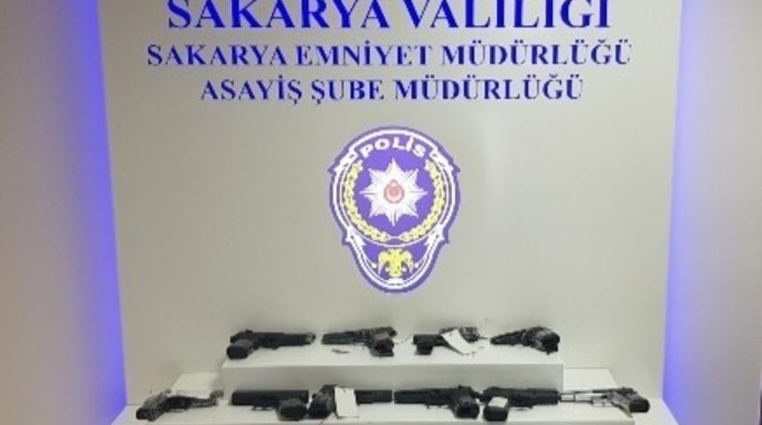 Sakarya İl Emniyet M&uuml;d&uuml;rl&uuml;ğ&uuml; ekipleri Eyl&uuml;l ayı raporu: 753 g&ouml;zaltı