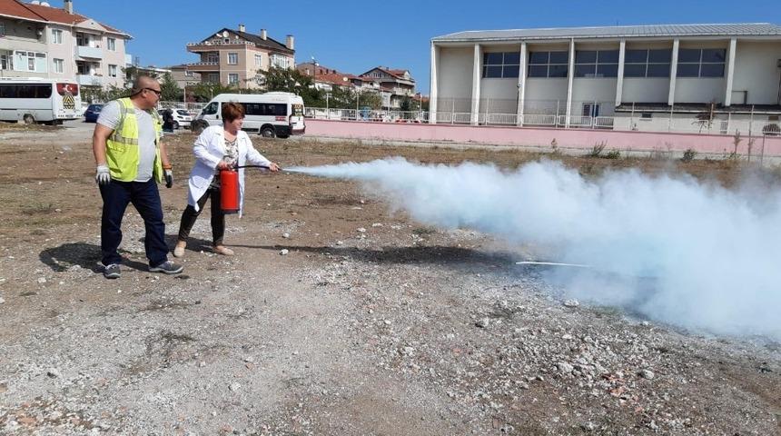 Beren Bebek &Ccedil;ocuk Akademisinde deprem tatbikatı