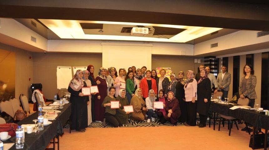 Kadın &ccedil;ift&ccedil;ilere eğitim