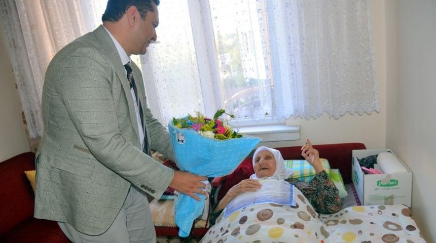 Yaşlılara &ccedil;ifte mutluluk