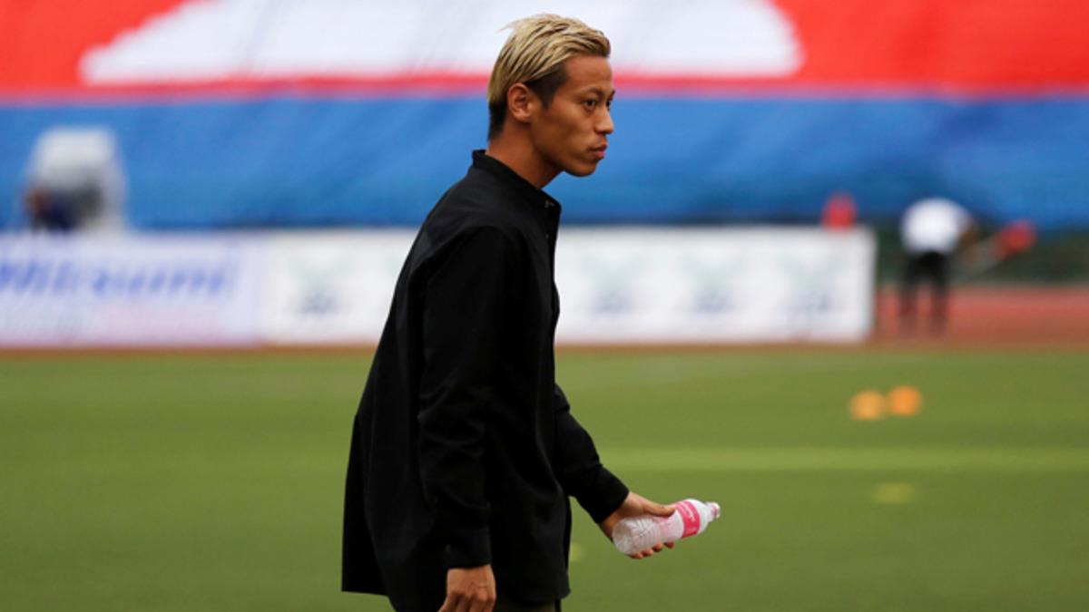 &Uuml;nl&uuml; futbolcu Keisuke Honda Twitter'dan takım arıyor
