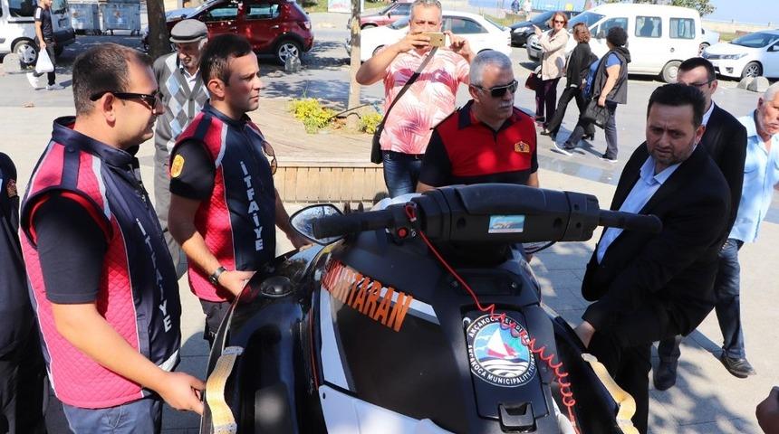 Başkan Yanmaz, İtfaiye standını ziyaret etti