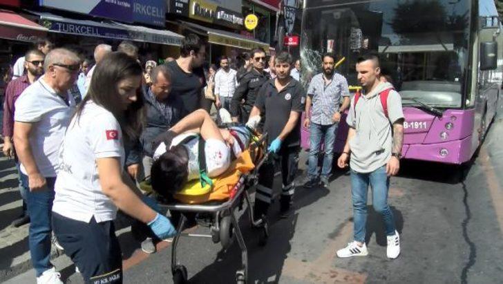 Beşiktaş'ta özel halk otobüsü üniversite öğrencisine çarptı G3