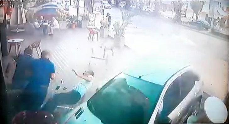 Otomobil pastaneye girdi! 6 yaralı   G1