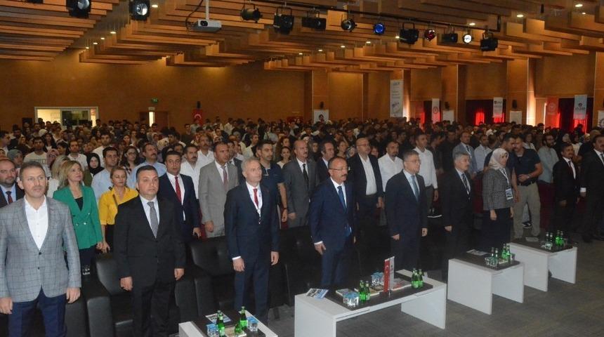 Siirt&rsquo;te 25. Acil Tıp Sempozyumu d&uuml;zenlendi