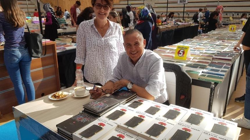 10 Burda AVM, Cevat Turan&rsquo;ı okurları ile buluşturdu