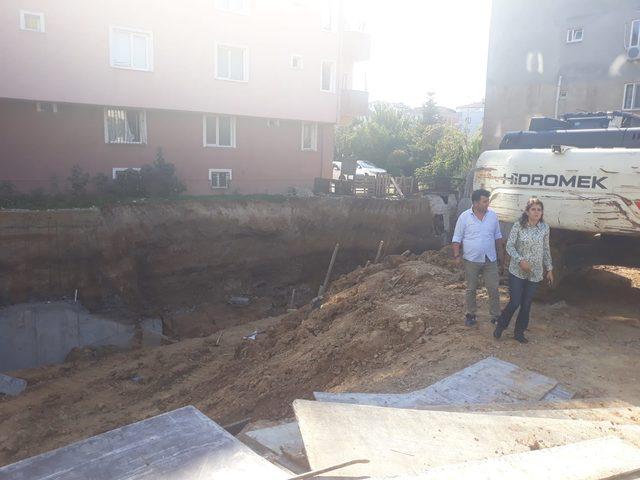 Sultanbeyli'de inşaatta çökme (1)