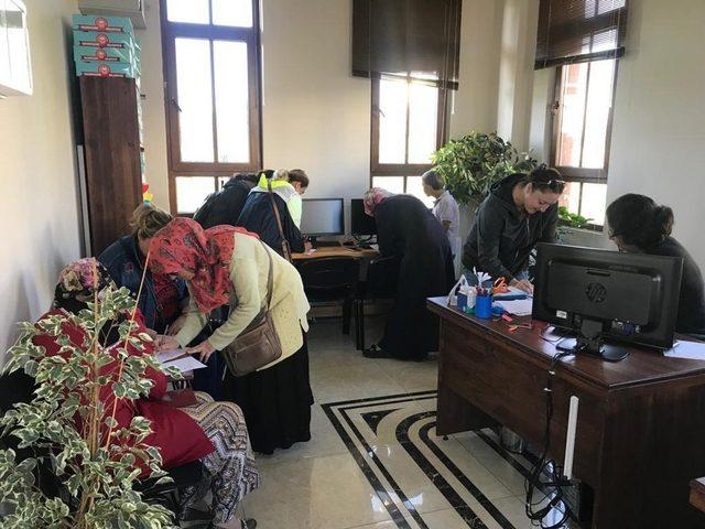 Halk merkezleri atölye kayıtlarına kadınlardan yoğun ilgi