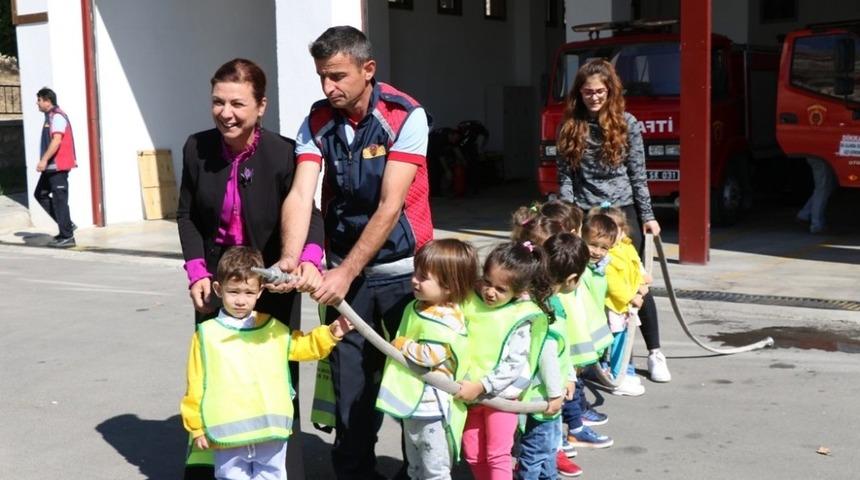 Safranbolu&rsquo;da minik itfaiyecilere eğitim