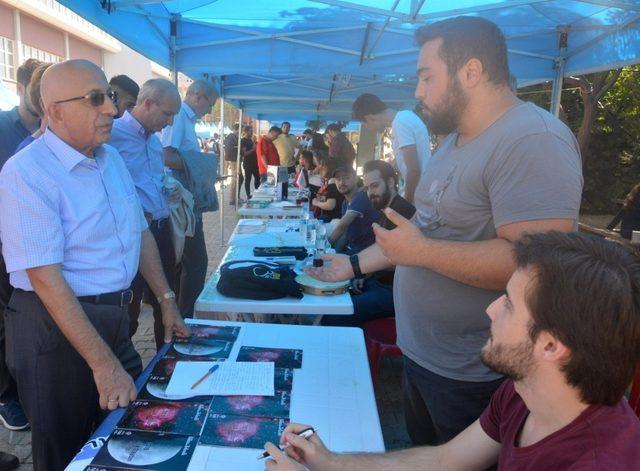 ’Öğrenci Toplulukları Tanıtım Günleri’ başladı