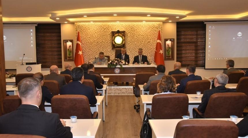 Manisa&rsquo;da 200 bin fidan toprakla buluşacak