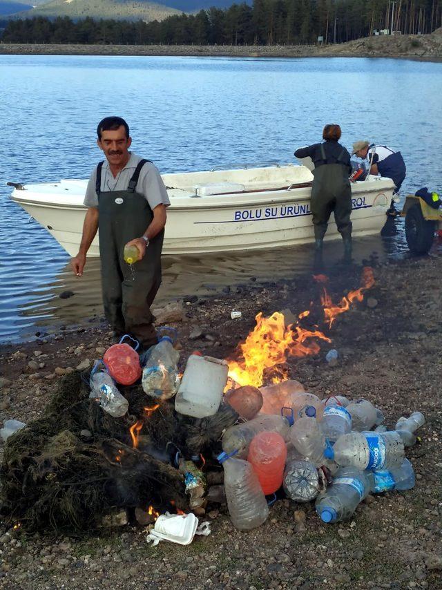 Seben Göleti'nde 500 metrelik 'hayalet ağ' bulundu