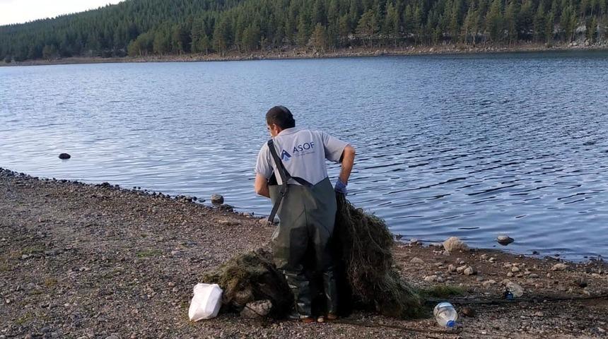 Seben G&ouml;leti'nde 500 metrelik 'hayalet ağ' bulundu