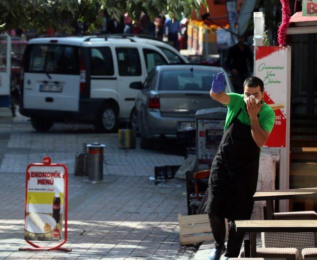 Zabıta ekipleri Sanat Parkı’nı seyyar satıcılardan temizledi