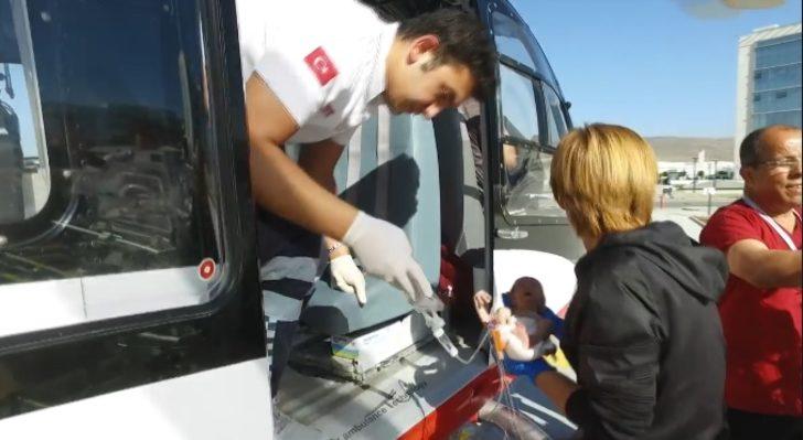 6 günlük bebek, ambulans helikopterle sevk edildi