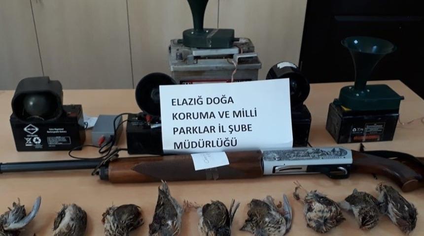 Usuls&uuml;z avlanan 2&rsquo;si yabancı uyruklu 8 şahıs yakalandı