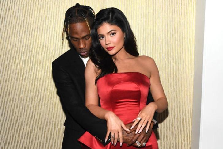 Kylie Jenner ve Travis Scott Noel için buluşacaklar  G3