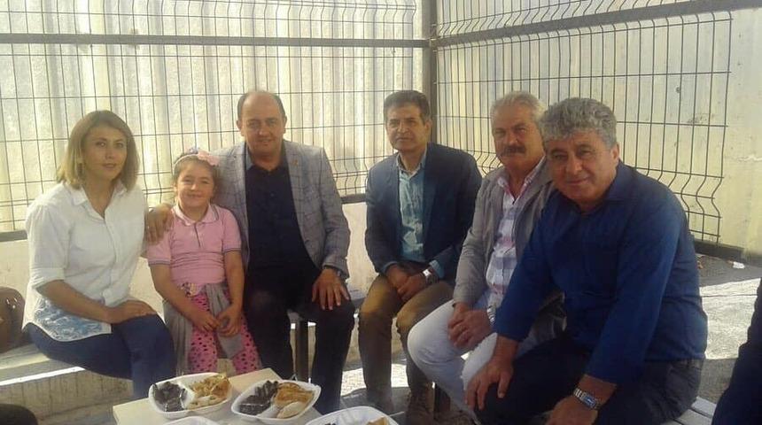 Başkan Demirtaş ilkokul kermesine destek verdi