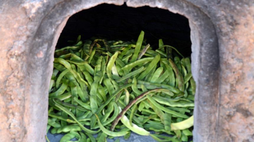 Karadeniz usulü sebzeler kurutuluyor