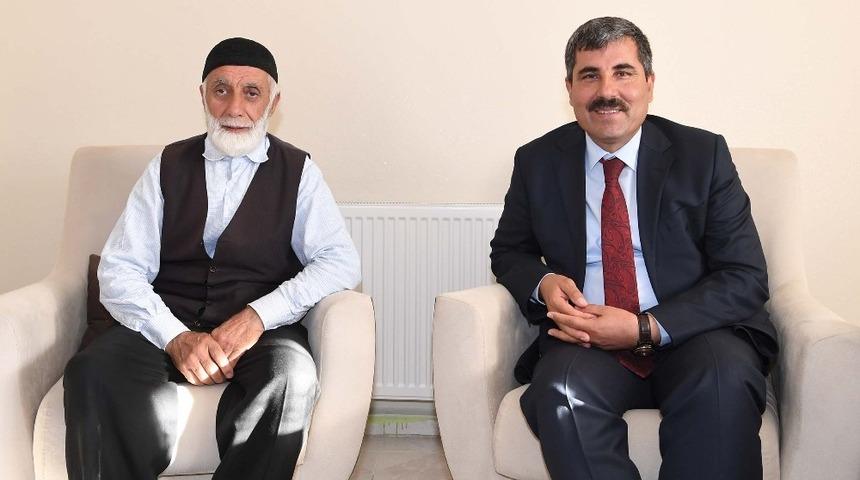 Başkan Asya, yaşlıları unutmadı