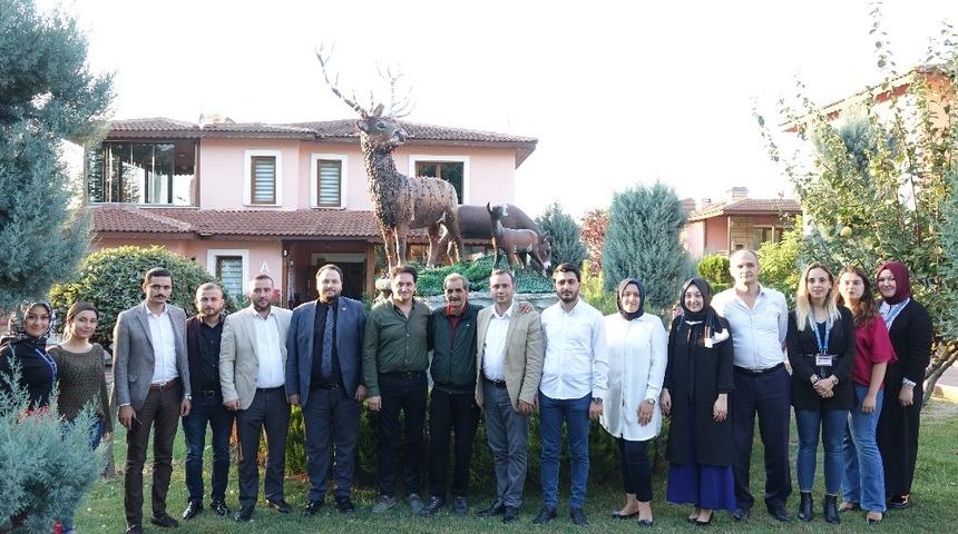 AK Partili gen&ccedil;lerden, &ouml;zel &ccedil;ocuklara ziyaret