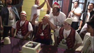 Down sendromlu gence düğün gibi doğum günü