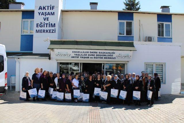 Aktif Yaşam Merkezi, yaşlılar gününü kutladı