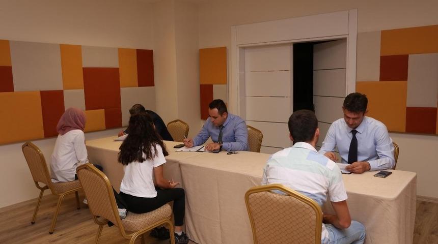 İş arayanlar ile işverenler Kepez&rsquo;de buluştu