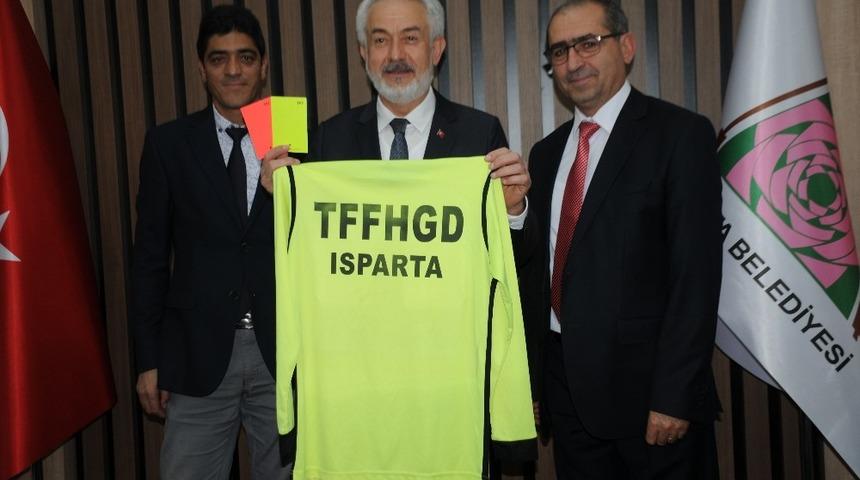 Başkan Başdeğirmen sporda hata yapana sarı ve kırmızı kart g&ouml;sterecek