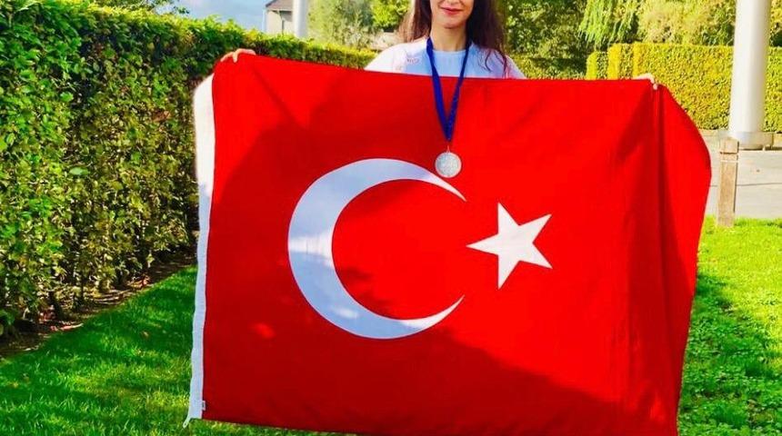 Diyarbakırlı Merve, Belçika’dan üçüncülükle döndü