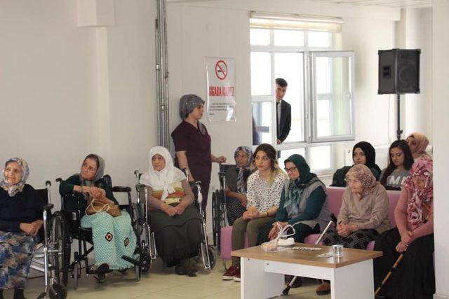 Tosya’da Yaşlılar Günü huzur evi sakinleri ile kutlandı