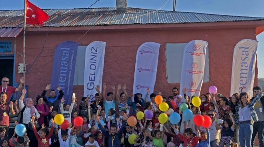 7’nci Sinemasal Film Festivali, Doğu Anadolu etabında 30 bin çocuğa ulaştı