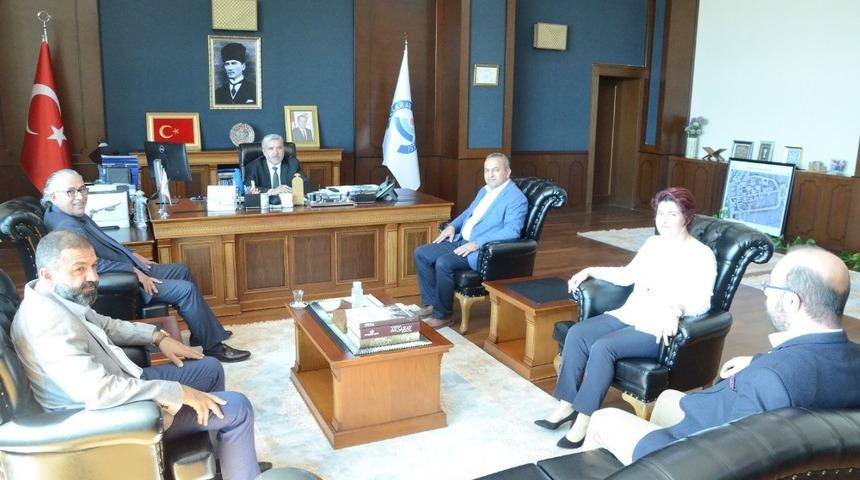 Aksaray&rsquo;da hukuk ve diş hekimliği fak&uuml;ltesinin a&ccedil;ılması konuşuldu