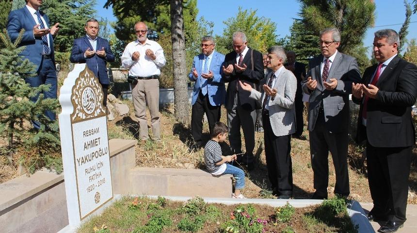 Merhum Ahmet Yakupoğlu &ouml;l&uuml;m&uuml;n&uuml;n 3. yıl d&ouml;n&uuml;m&uuml;nde dualarla anıldı
